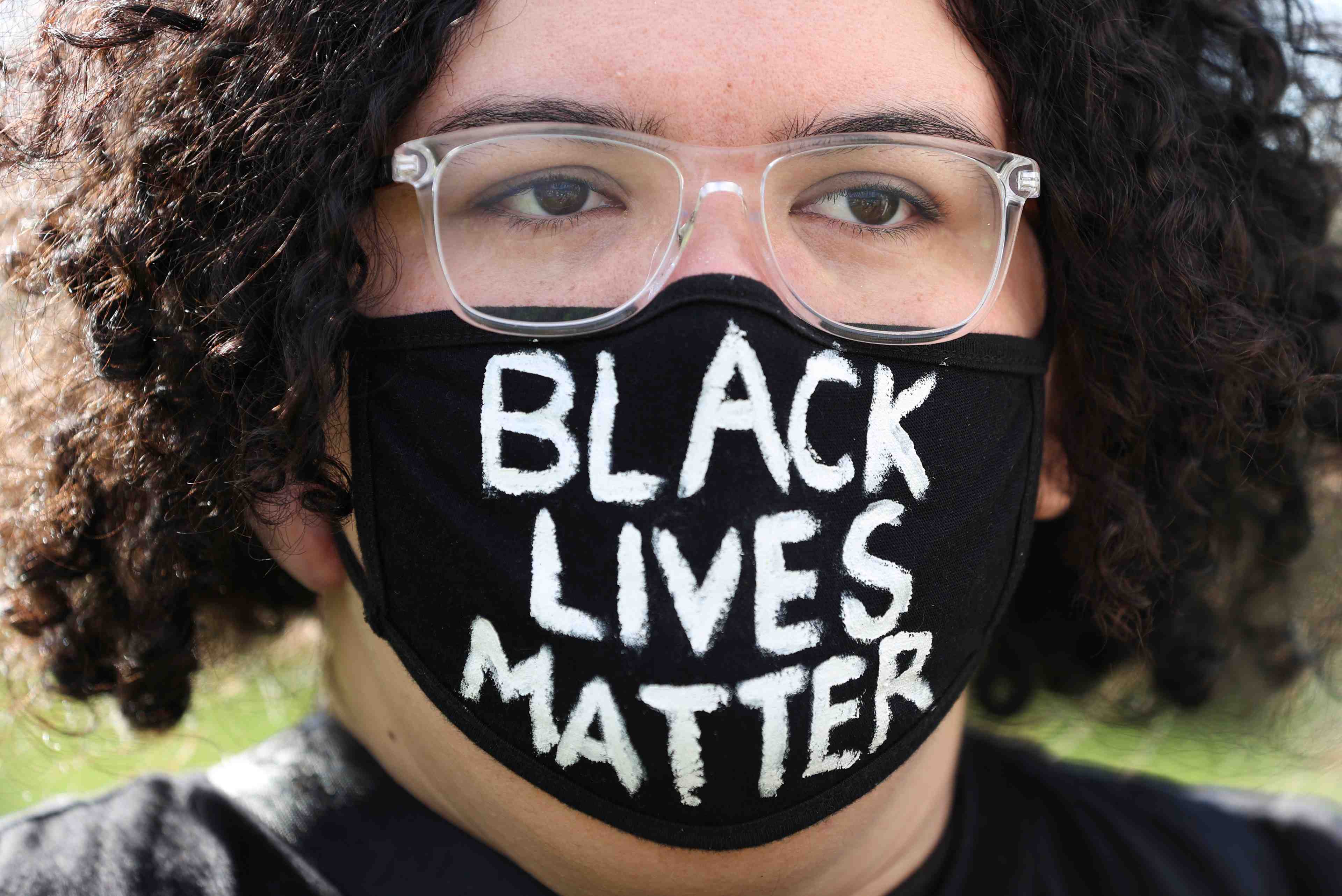 Manifestations antiracistes: des intellectuels deplorent l'intolerance "de toute part"