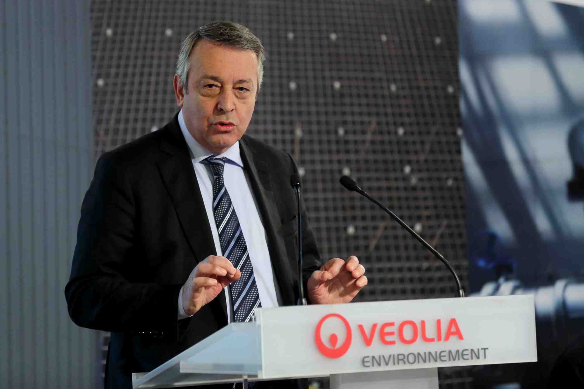 Veolia n'exclut pas de relever son offre sur suez, dit frerot
