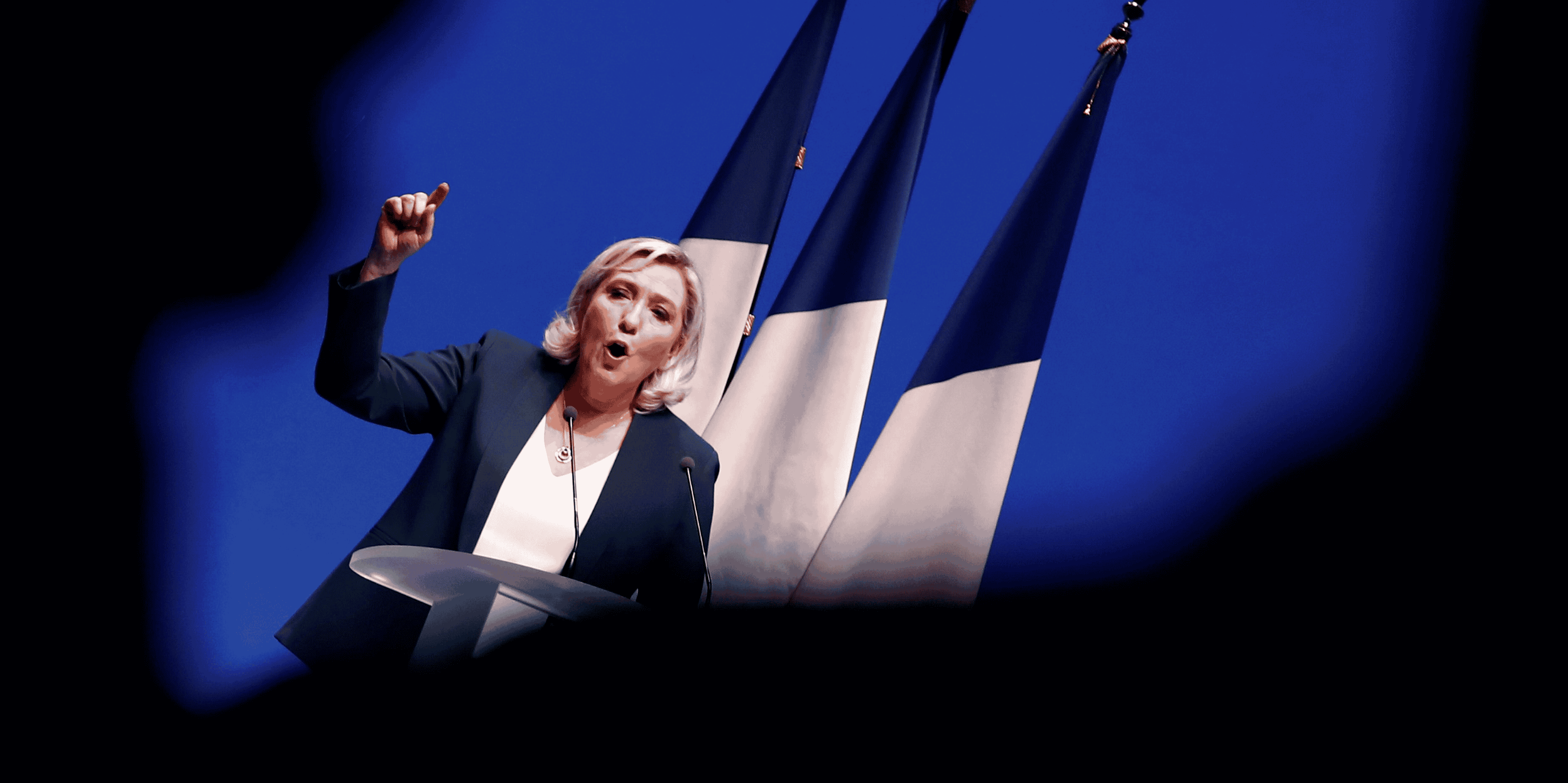 France: le pen lance sa campagne europeenne pour "chercher" macron