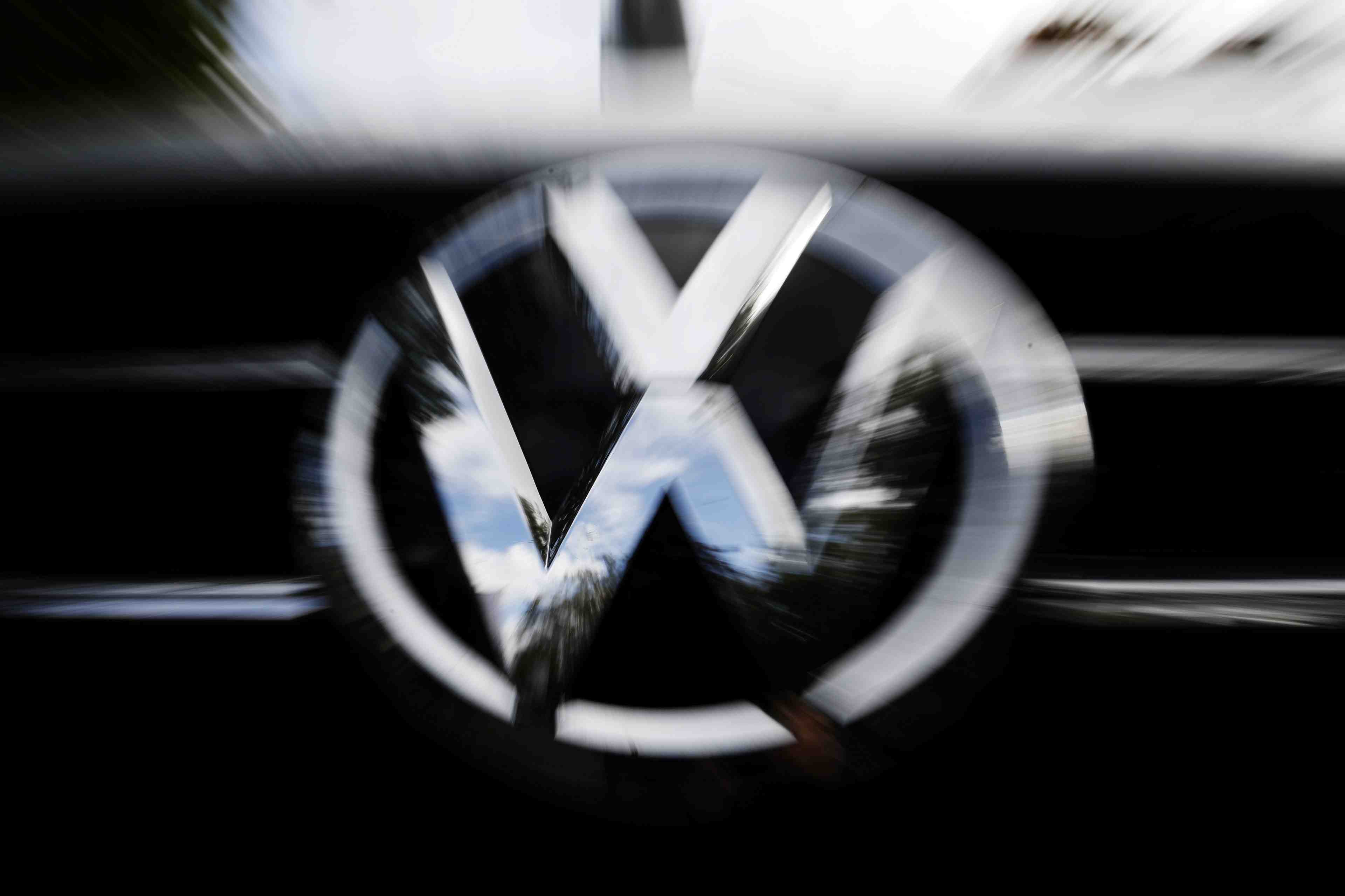Les proprietaires d'europcar en negociations avancees avec volkswagen