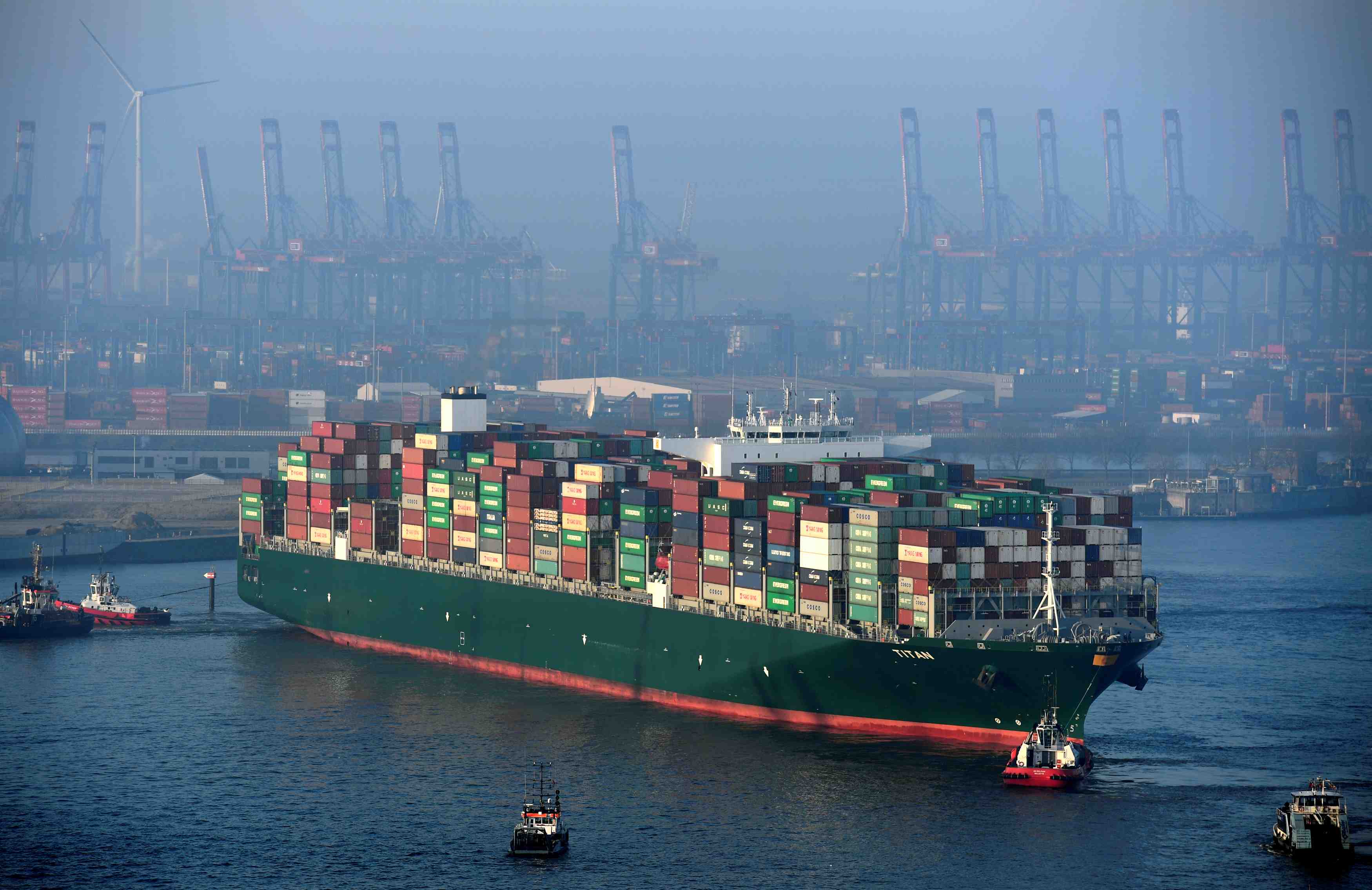 Allemagne: chute attendue d'au moins 12% des exportations en 2020, dit la bga