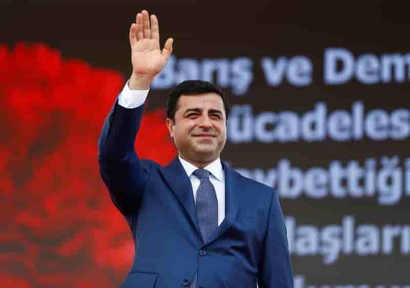 Le chef du parti pro-kurde hdp pourrait etre inculpe en turquie pour propagande terroriste