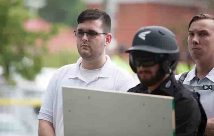 Un supremaciste blanc inculpe d'assassinat apres charlottesville
