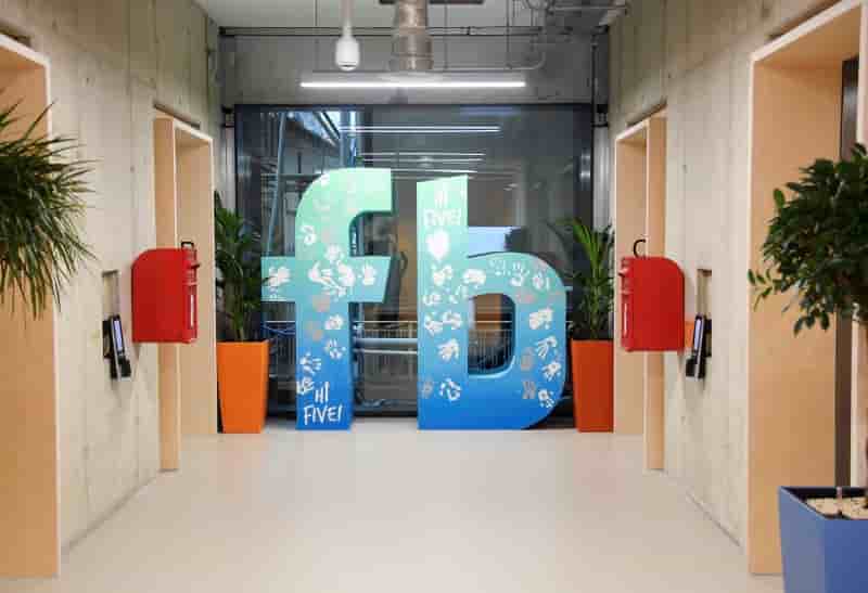 Facebook, a suivre a wall street