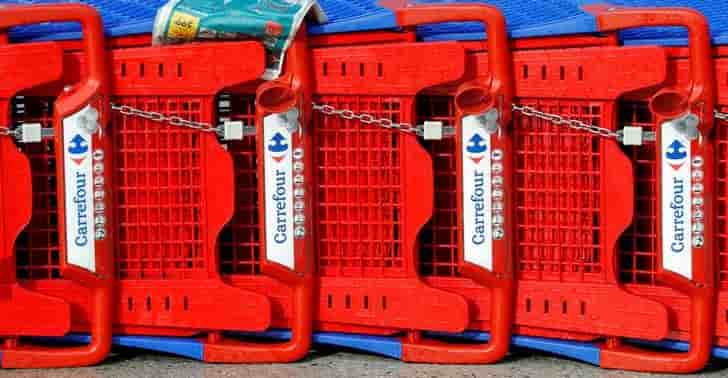 Carrefour fait mieux qu'attendu au premier semestre et stabilise sa marge
