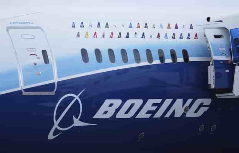 Boeing a livre 723 avions civils en 2014 contre 648 en 2013
