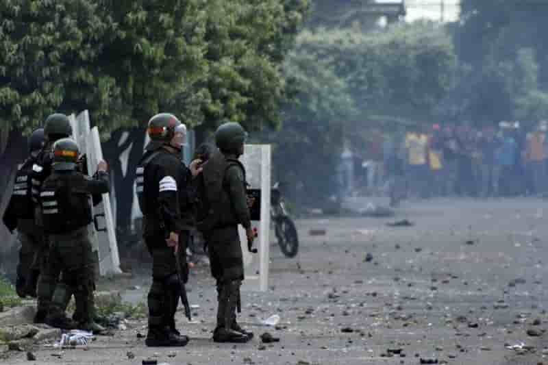 La loyaute de l'armee au centre des attentions au venezuela