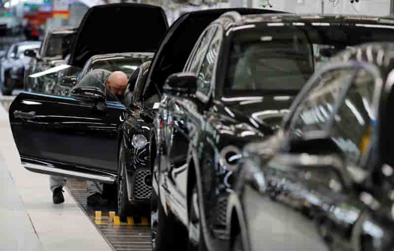 Grande bretagne: declin de 15% de la production auto attendu a cause du coronavirus