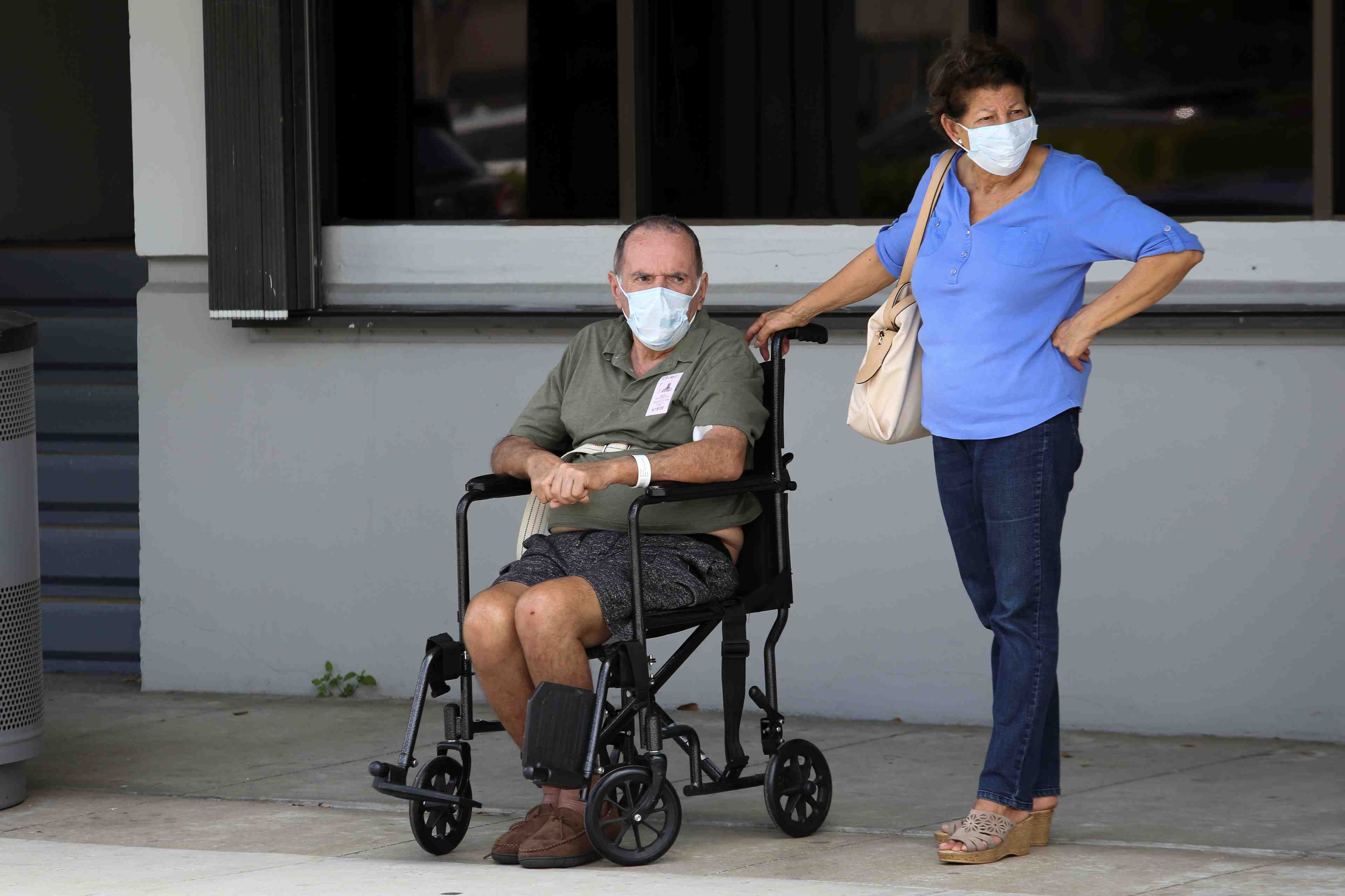 Coronavirus: les etats-unis enregistrent un nombre record de nouveaux cas