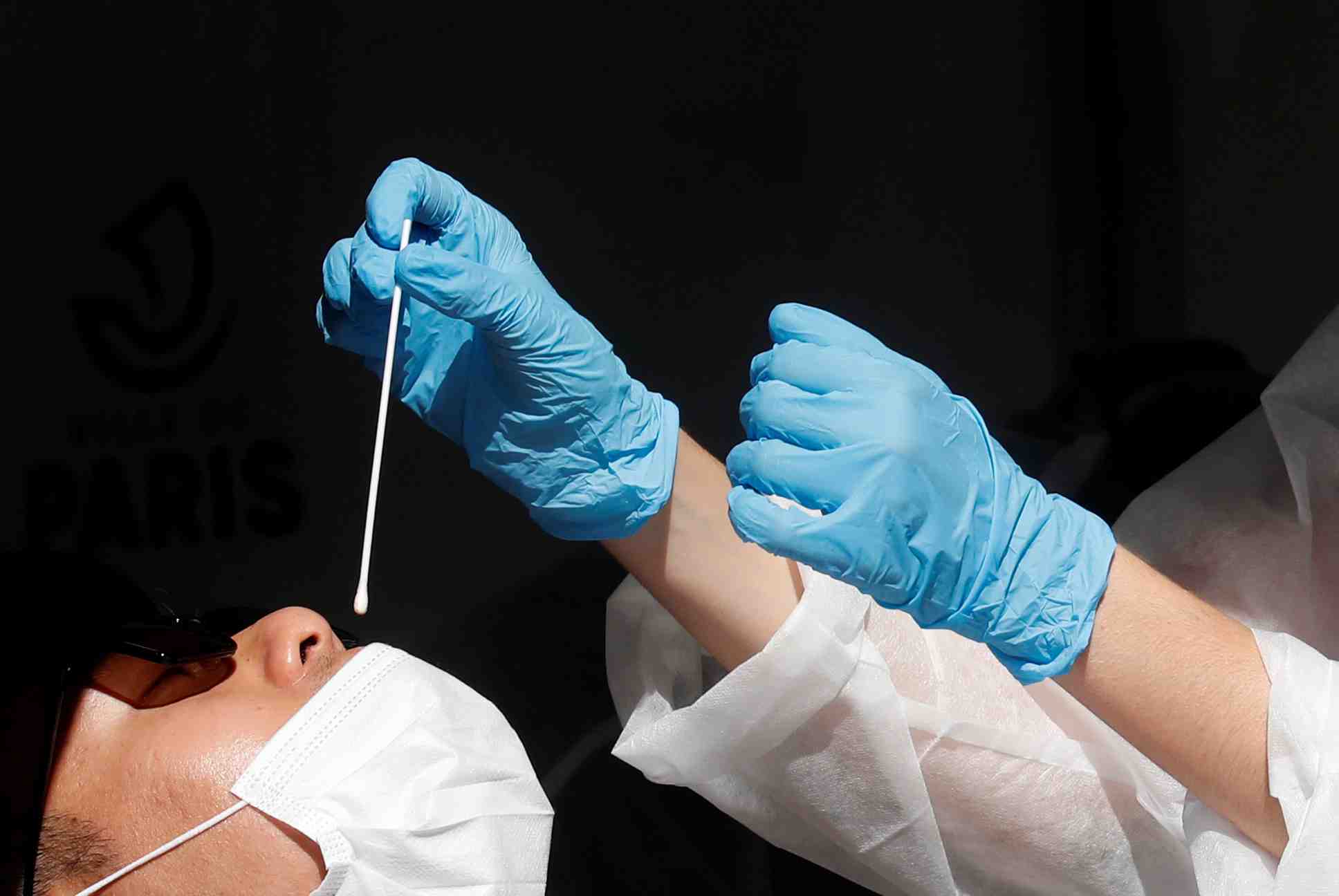 Coronavirus: plus de 6.000 nouveaux cas en france