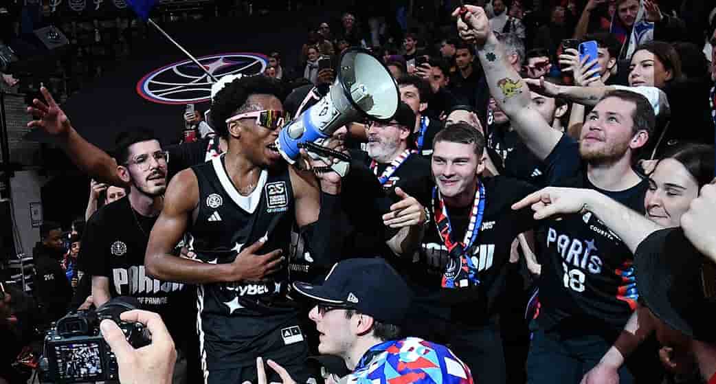 Le Paris Basketball suscite un emballement nouveau dans la capitale. Avec une identité et des codes bien à lui.