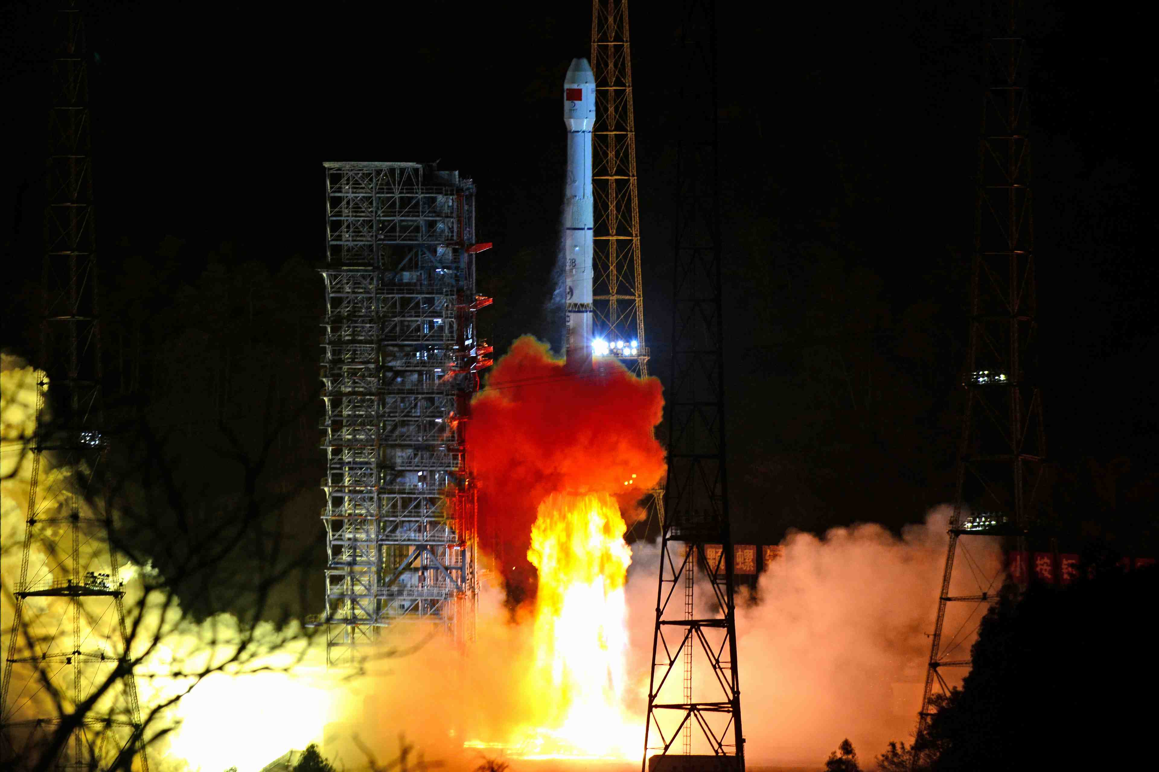 La chine envoie une sonde explorer la face cachee de la lune
