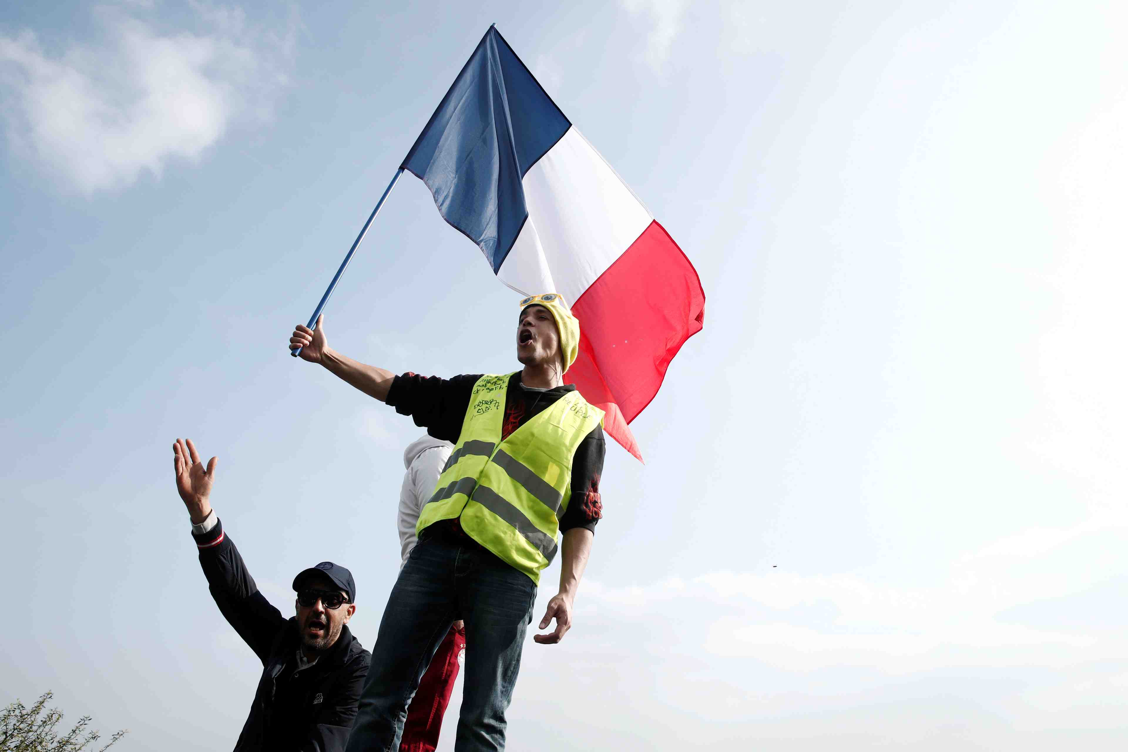 "gilets jaunes": 800 peines de prison fermes depuis novembre