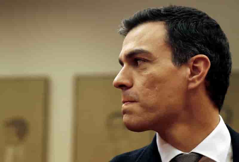 Les socialistes espagnols en quete d'une coalition viable