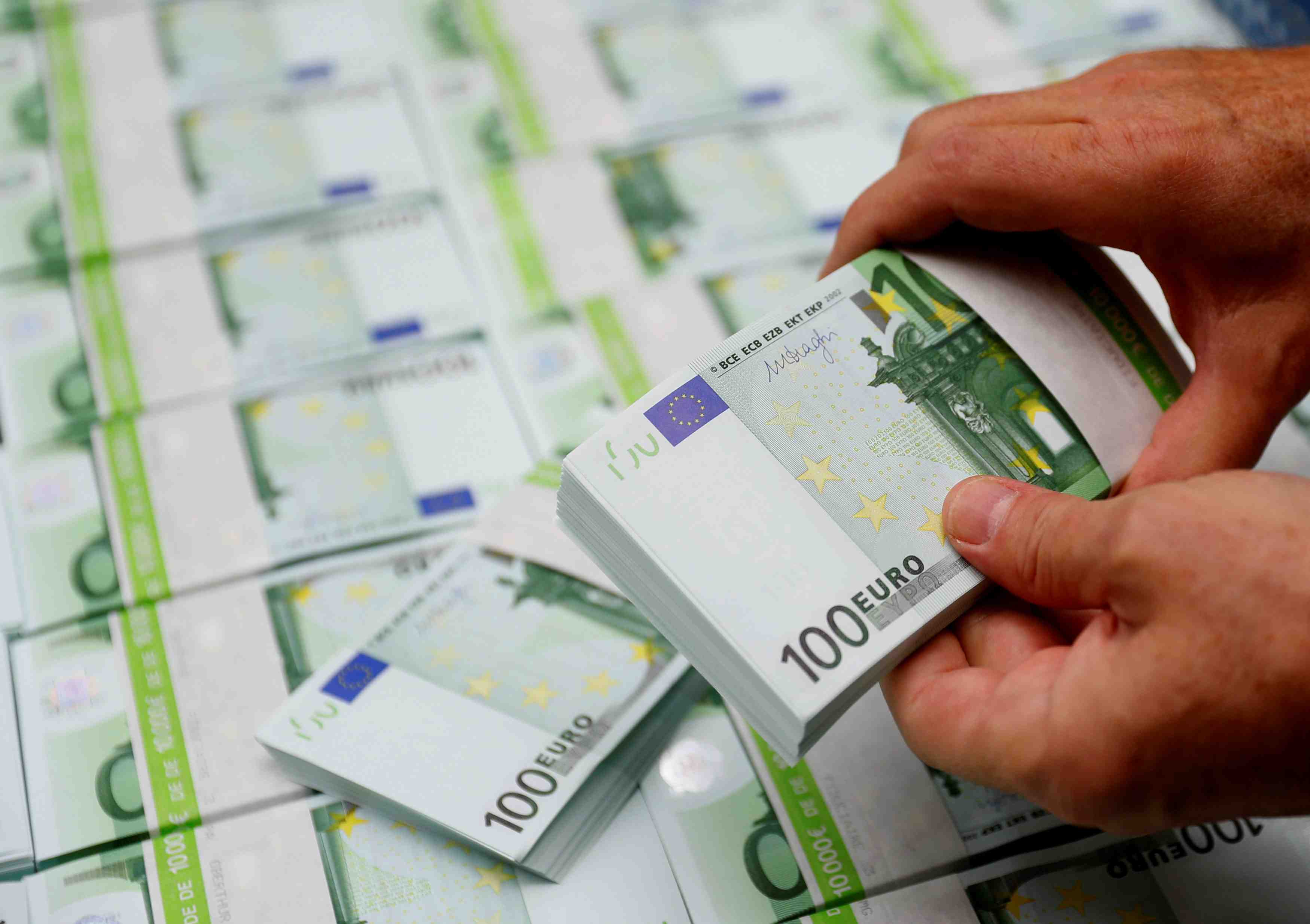 Les economistes confiants dans la croissance de la zone euro