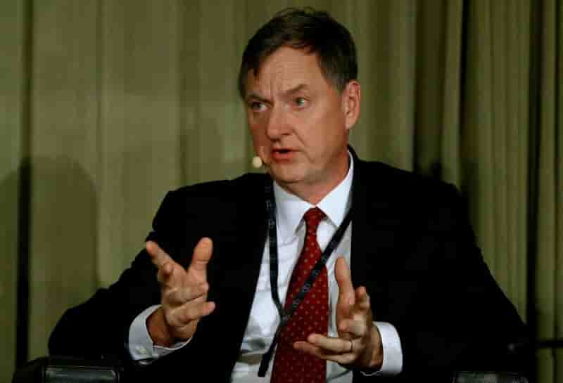 Evans (fed) pour une normalisation progressive
