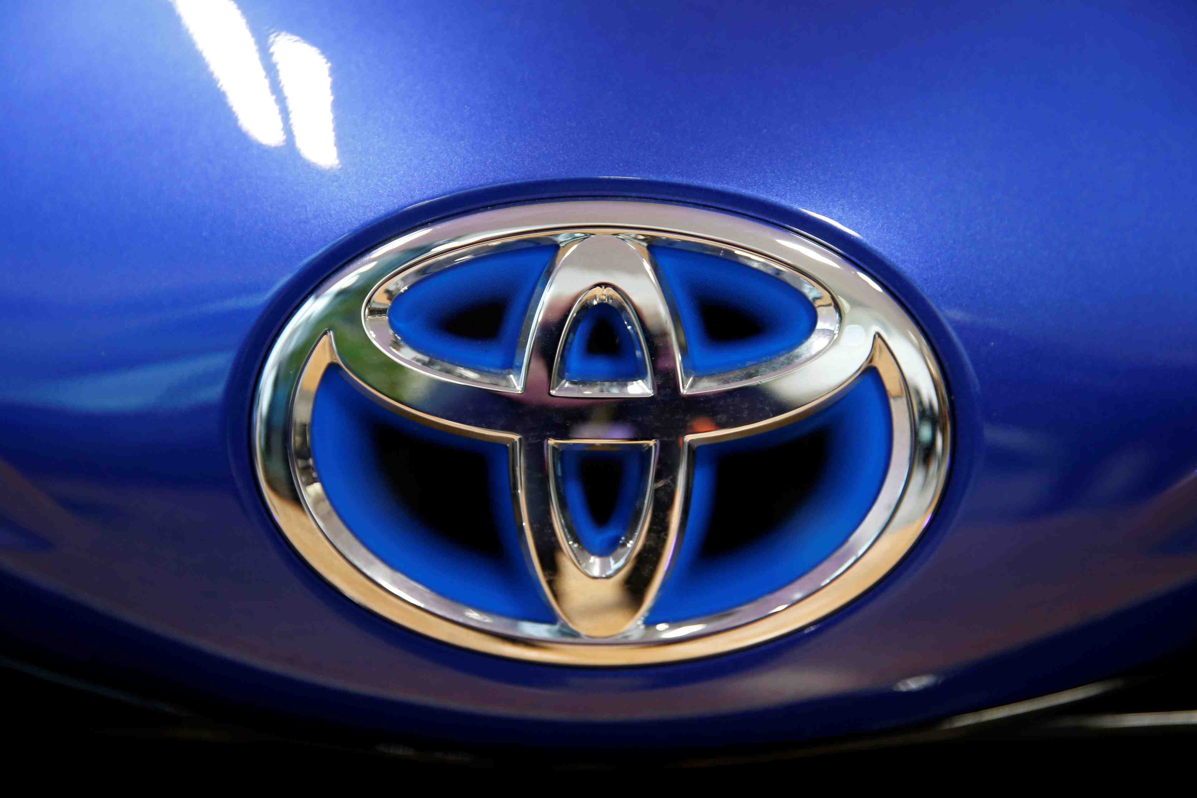 Psa et toyota recentrent leur alliance sur les utilitaires