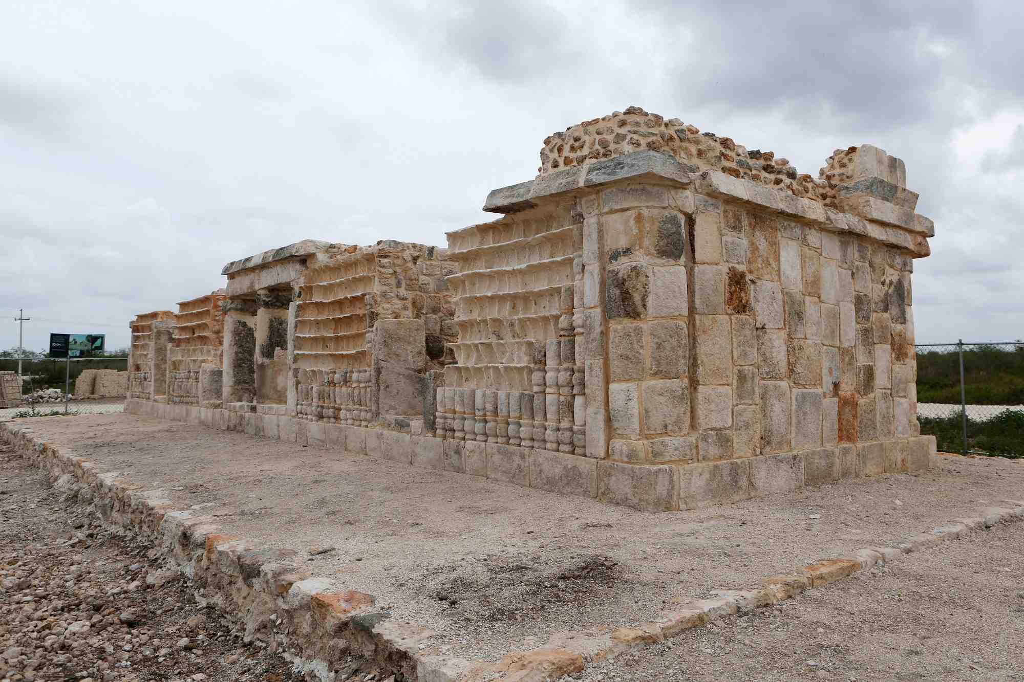 Mexique: les vestiges d'une cite maya decouverts sur un chantier de construction