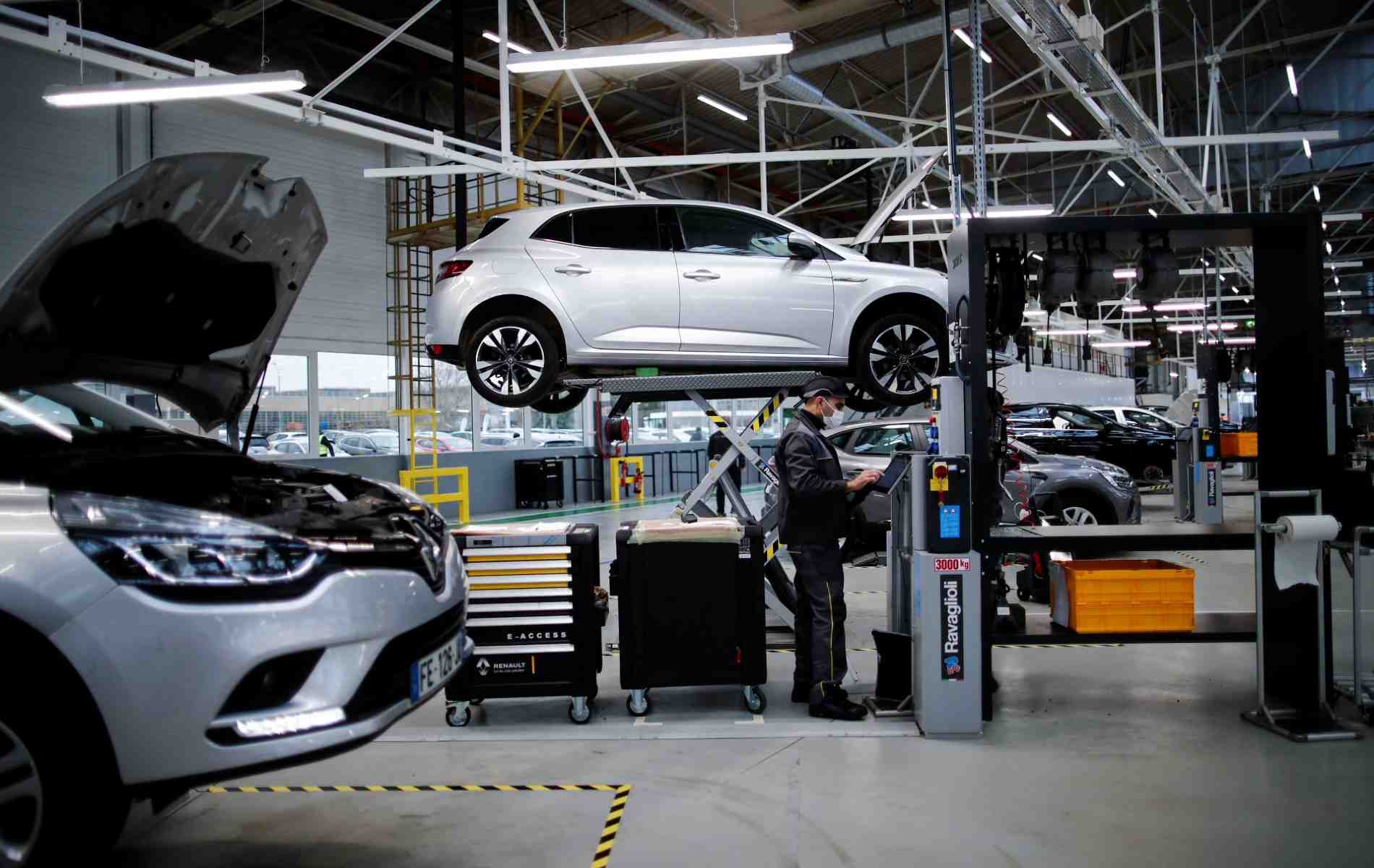 une usine de voitures