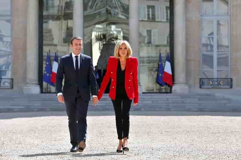 Le couple presidentiel en villegiature a marseille