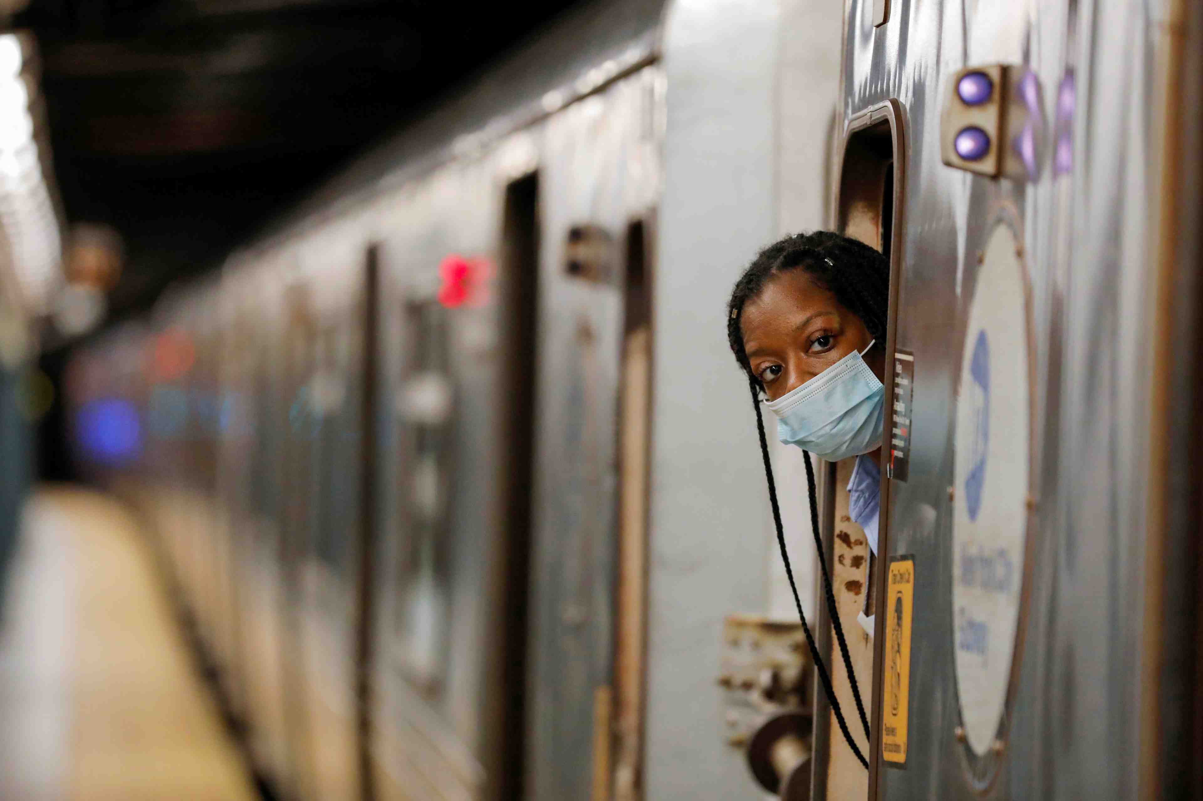 Vaccin ou test obligatoire pour les employes des transports new-yorkais