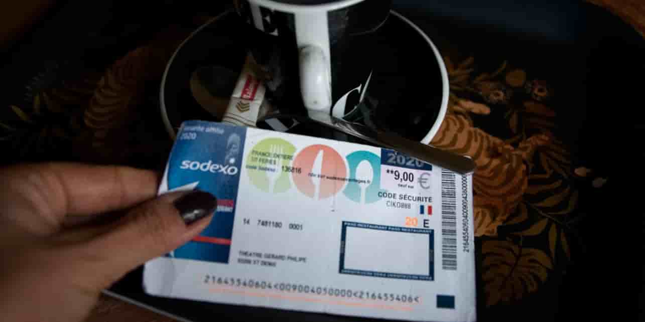 Le dispositif actuel permet à quelque 5,4 millions de salariés en France d'utiliser leurs titres restaurants pour acheter en rayons des produits non consommables devant être préparés.