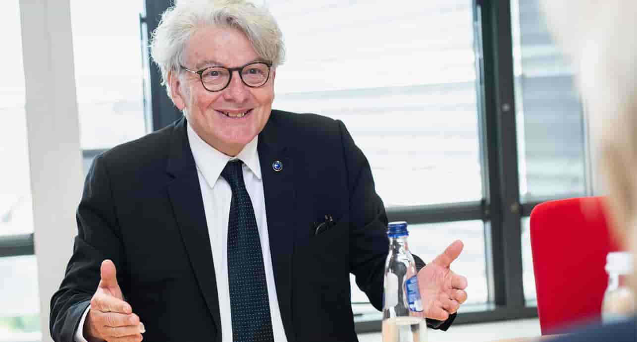 L'ex-ministre de l'Économie et ancien commissaire européen, Thierry Breton, sonne l'alarme sur la position de l'Europe sur la Défense, le spatial ou encore l'intelligence artificielle.