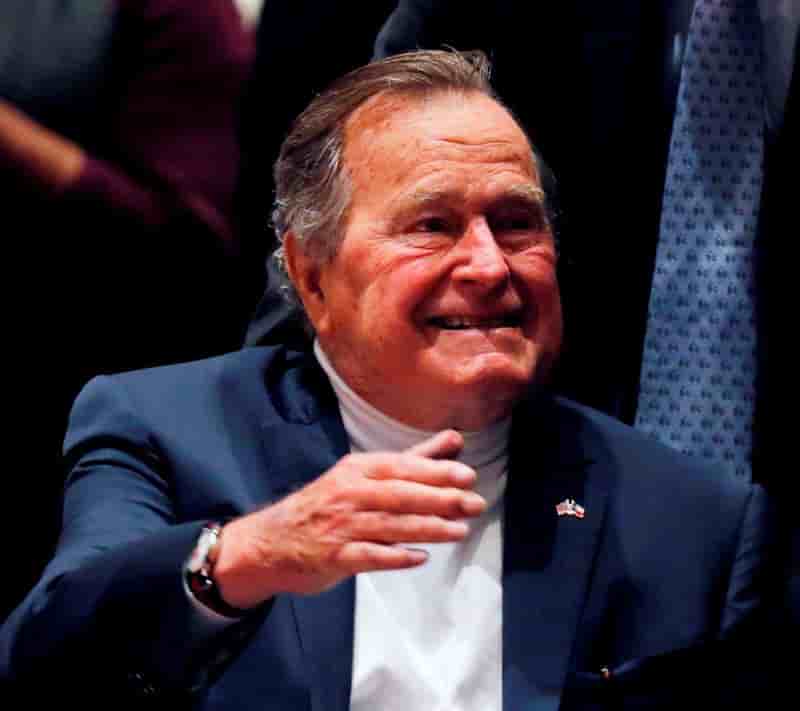 George h.w. bush est sorti de l’hopital