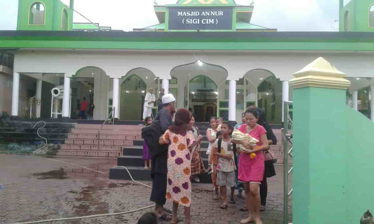 Indonesie: violent seisme dans les moluques, pas d'alerte au tsunami