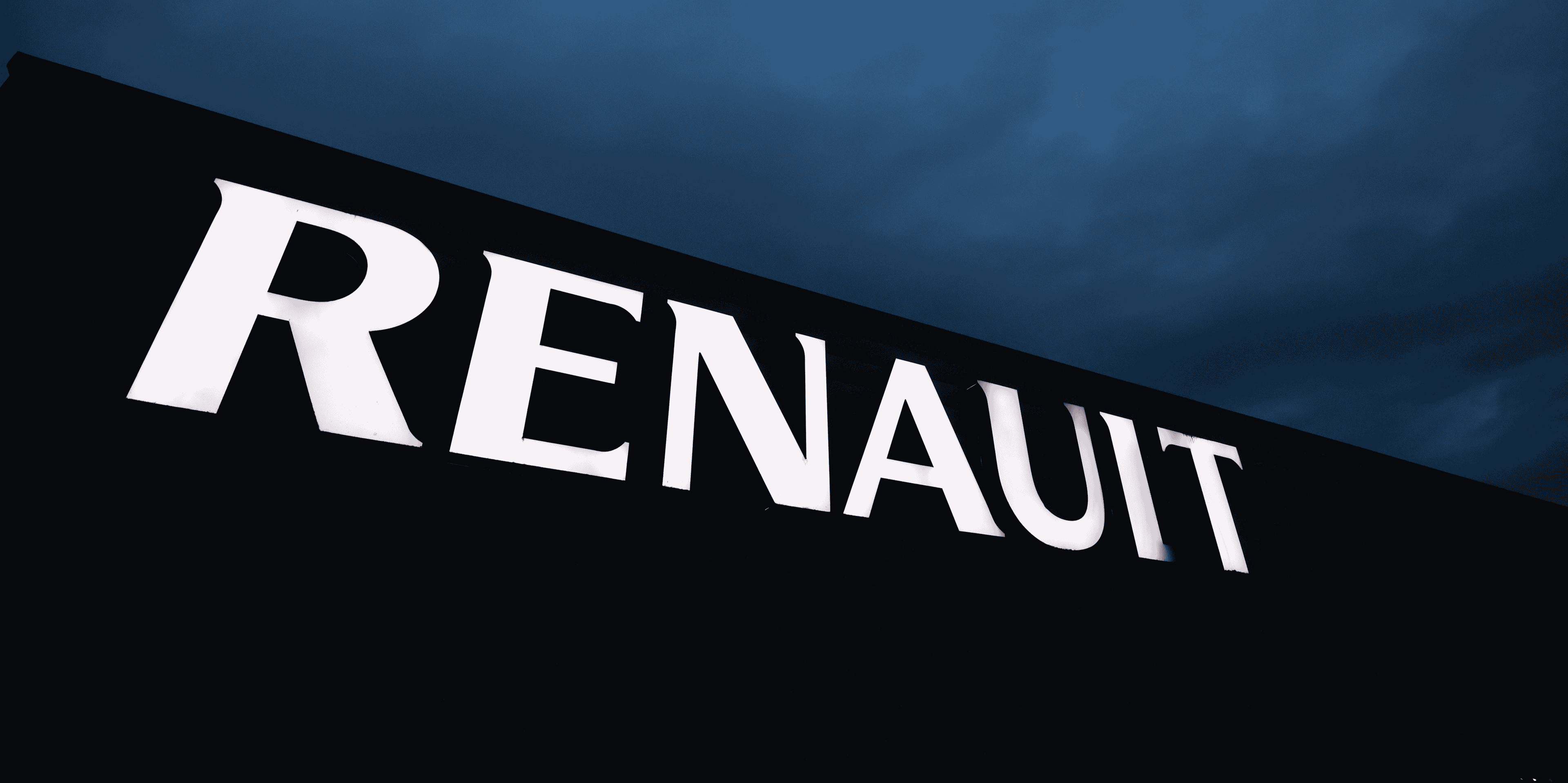 Renault annonce ceder l'integralite de sa participation dans daimler