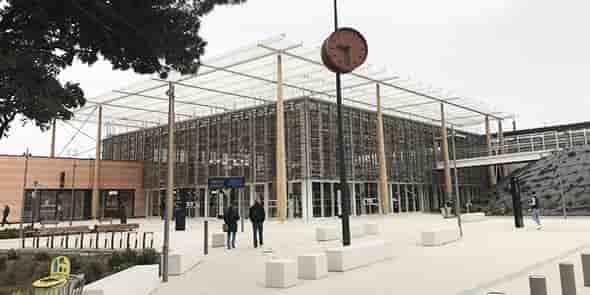 Gare TGV Nîmes Pont-du-Gard
