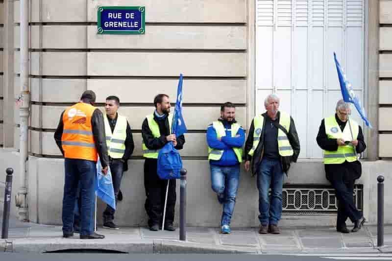 Les syndicats ecartent le spectre d'une greve comme en 1995
