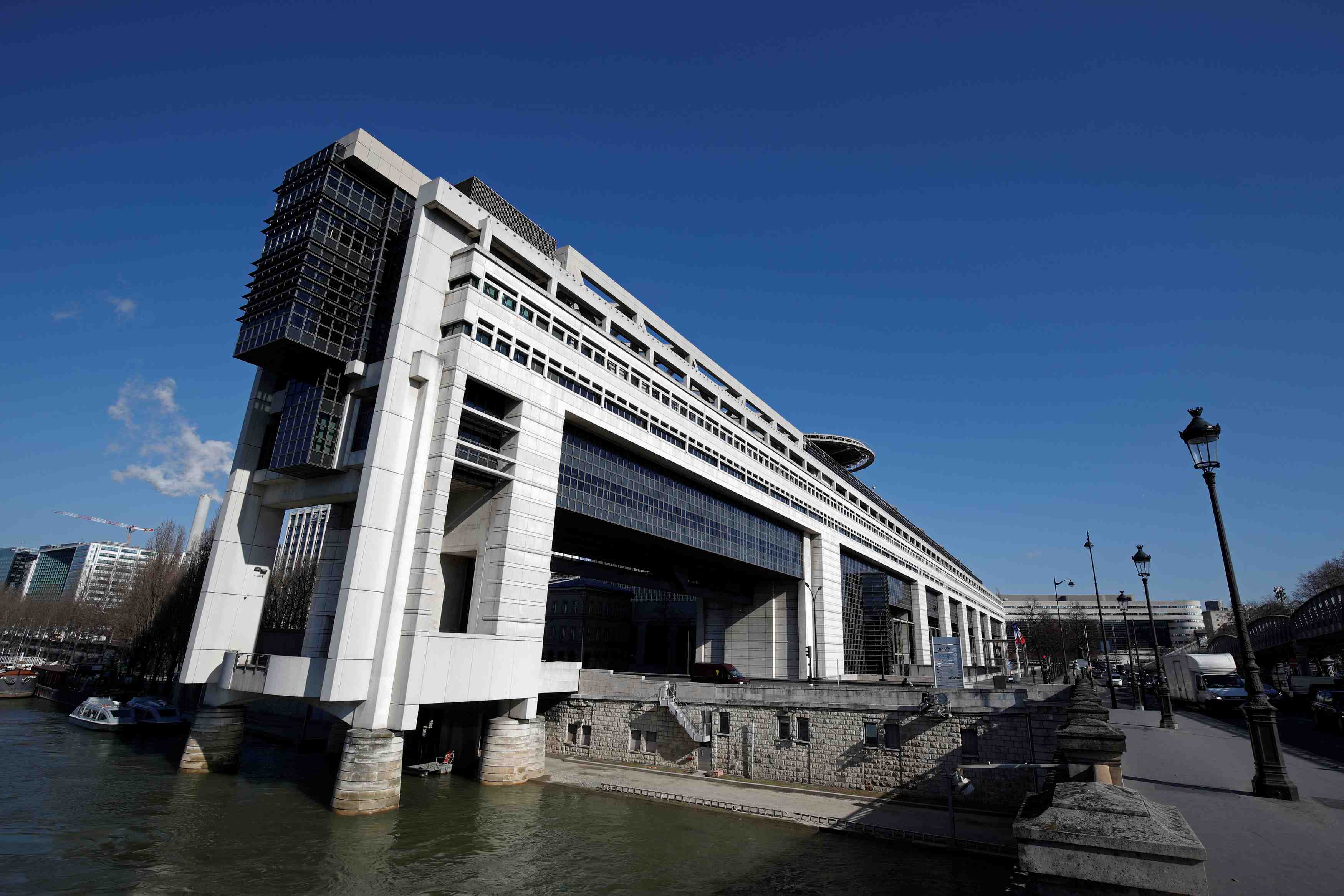 "gilets jaunes": artisans et commercants recus a bercy mercredi