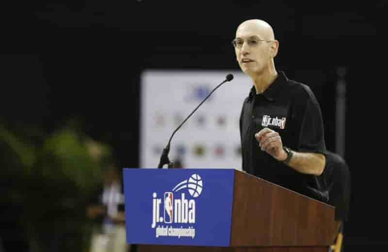 Face a la colere chinoise, le patron de la nba defend la liberte d'expression