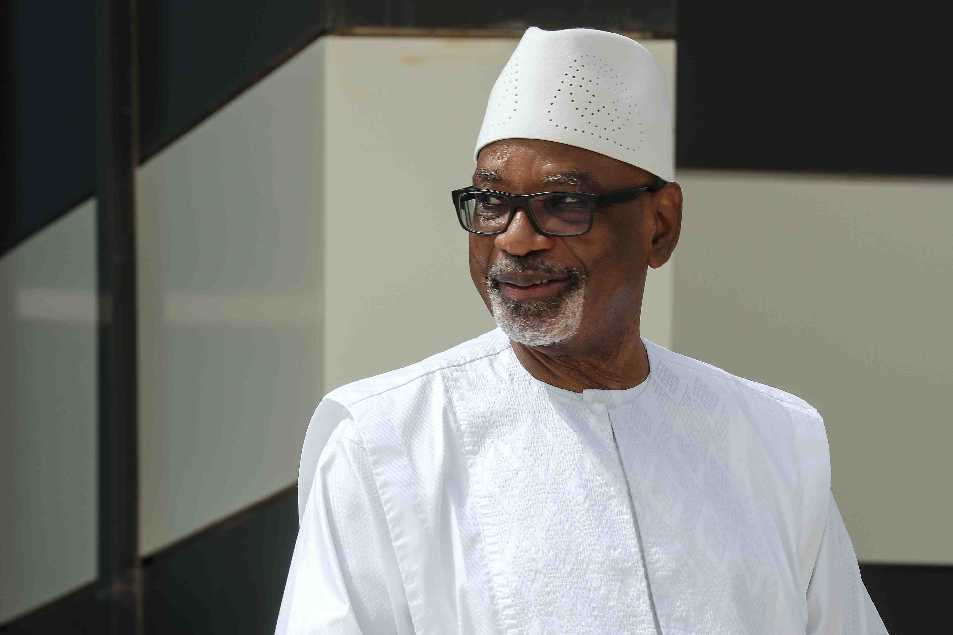 Mali: le president dechu ibk a ete relache, dit la junte