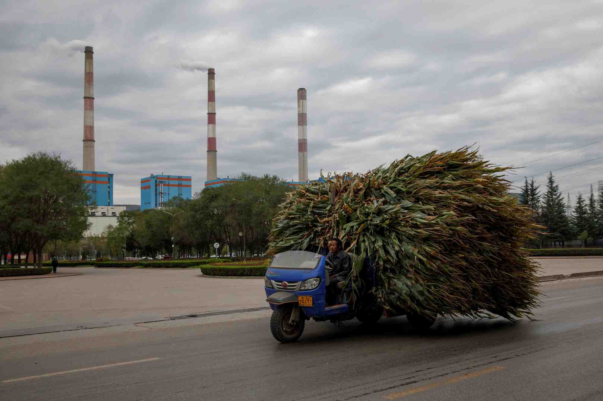 La chine ne batira plus des projets energetiques au charbon a l'etranger, dit xi jinping
