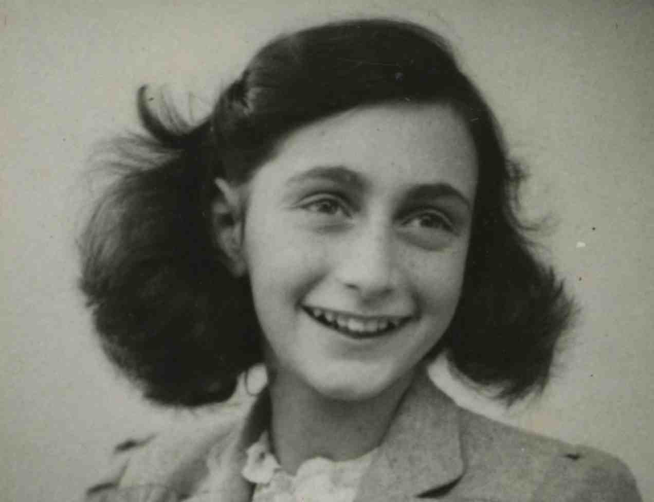L'editeur neerlandais de "qui a trahi anne frank?" suspend son impression