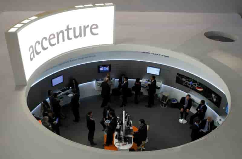 Accenture abaisse ses prévisions, la marge sous pression