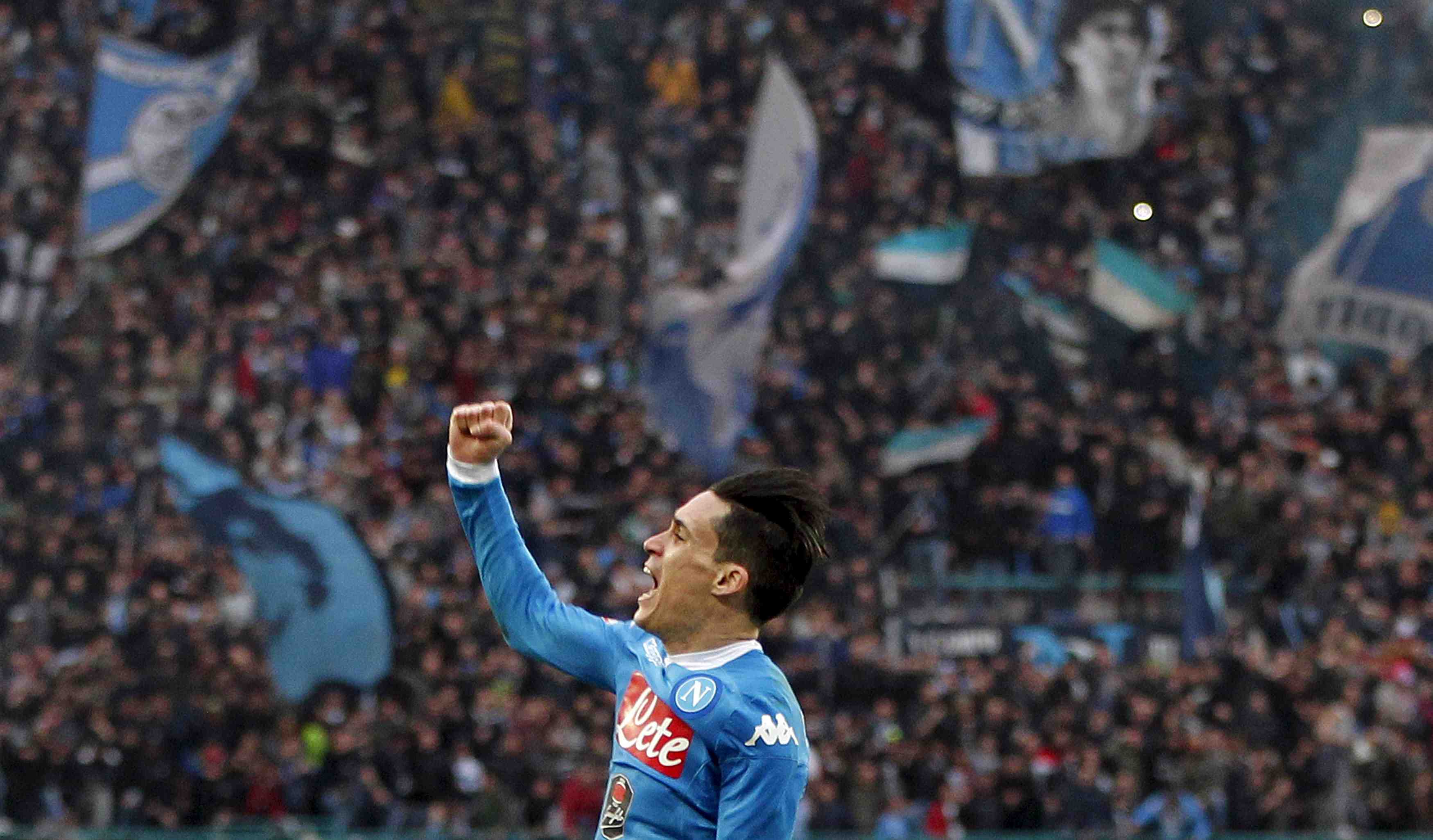 Naples repond a la juventus, la fiorentina perdu du terrain