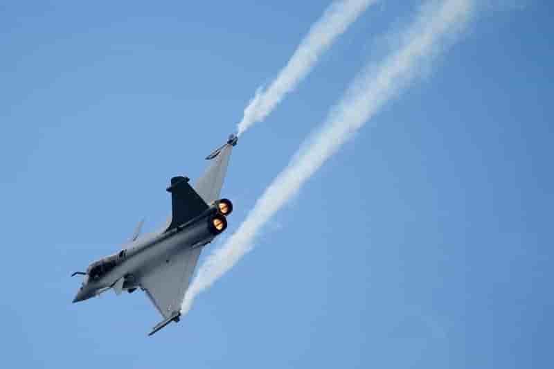 Hollande en inde dit vouloir franchir une etape sur le contrat rafale