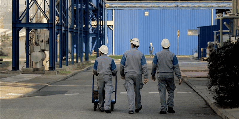 LES SALARIÉS FRANÇAIS TRAVAILLENT MOINS QUE LES AUTRES