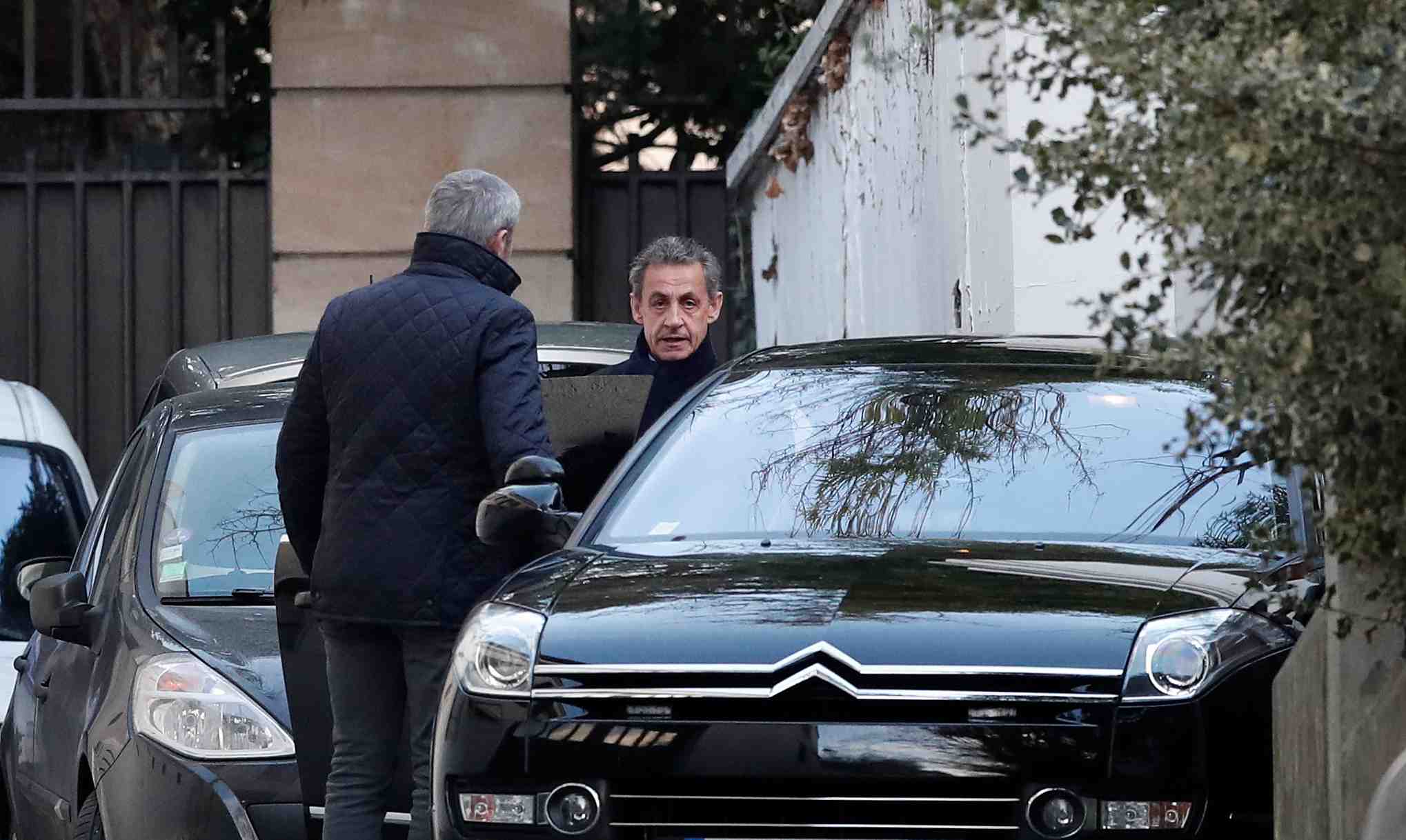 Sarkozy de retour dans les locaux de la pj de nanterre