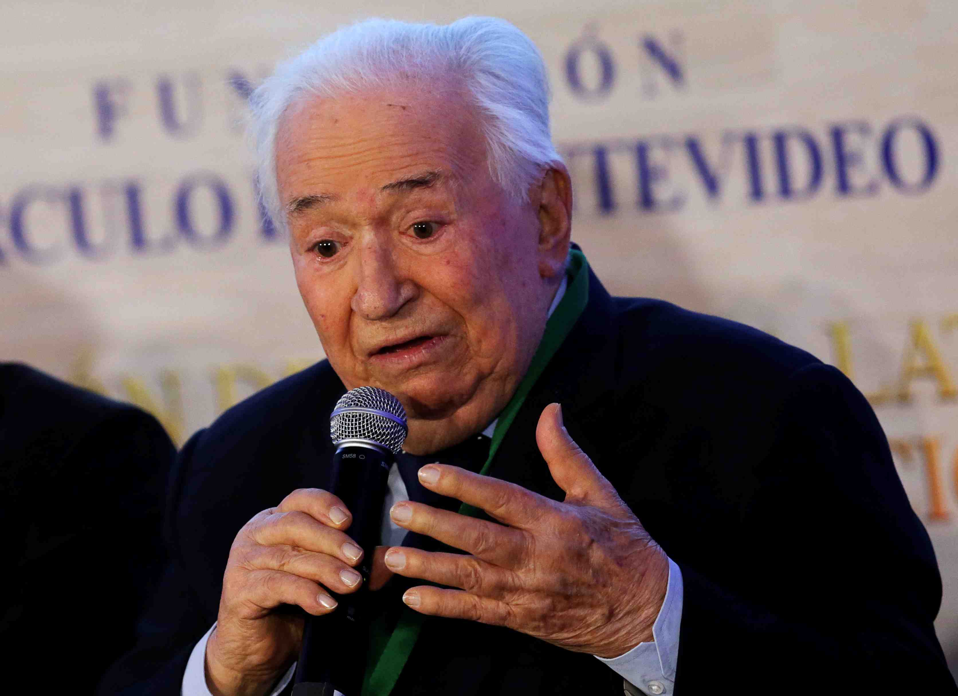 Deces de l'ancien president colombien belisario betancur
