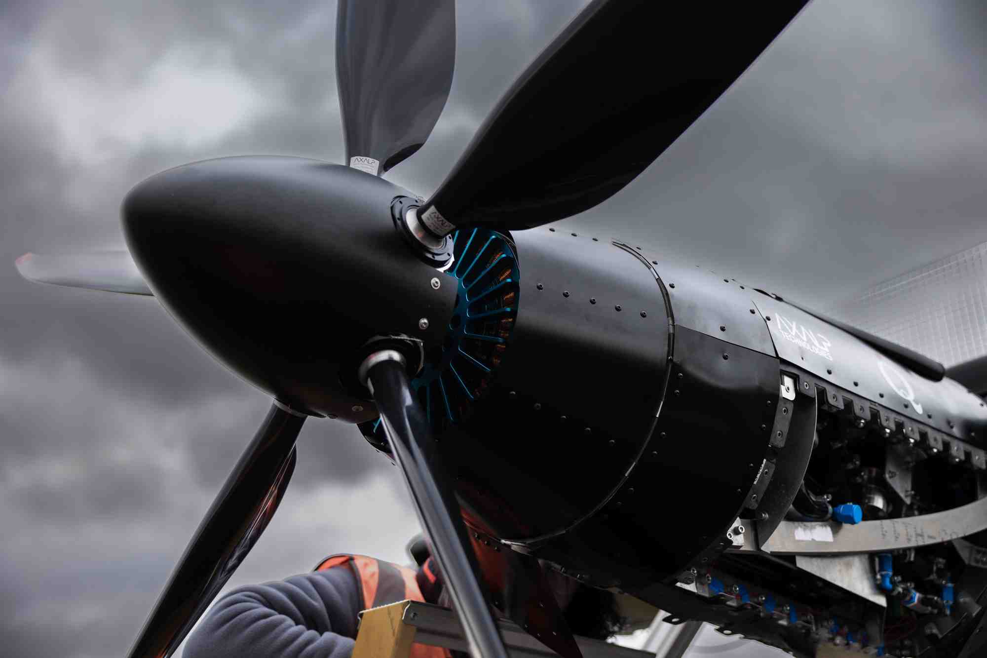 Le Toulousain H3 Dynamics et le Britannique Qdot annoncent le premier drone au monde à hydrogène capable de transporter jusqu'à 200 kg sur 250 km.