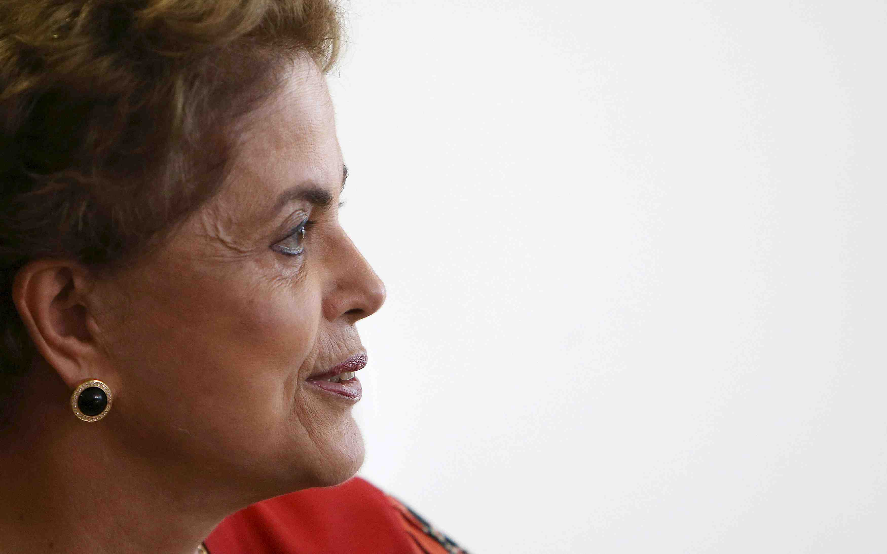 Le pmdb quitte la coalition gouvernementale au bresil