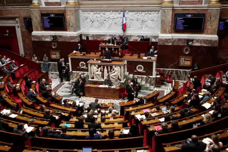 L'opposition deserte la commission d'enquete benalla a l'assemblee