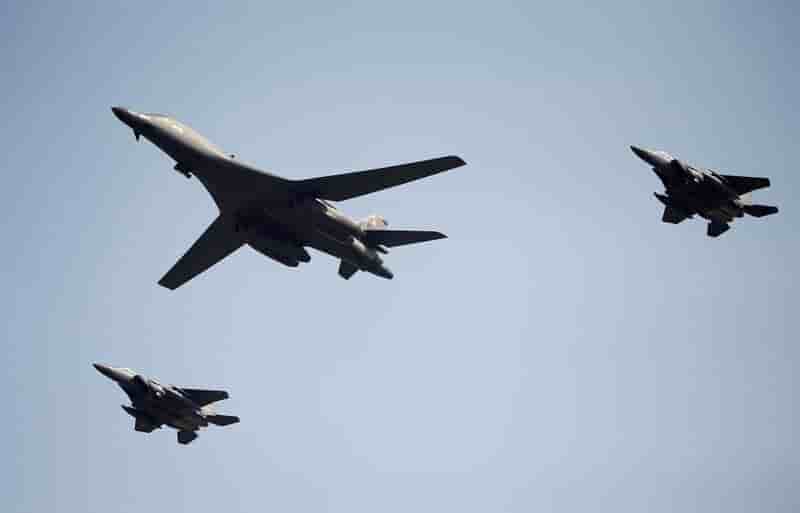 La coree du nord se dit "au bord de la guerre" apres le survol de bombardiers us