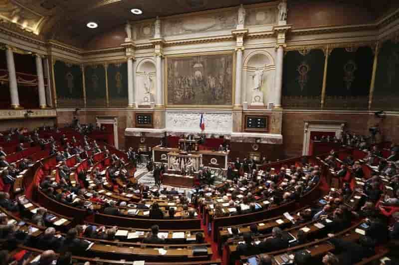 Le projet de loi sur la nouvelle organisation territoriale adopte