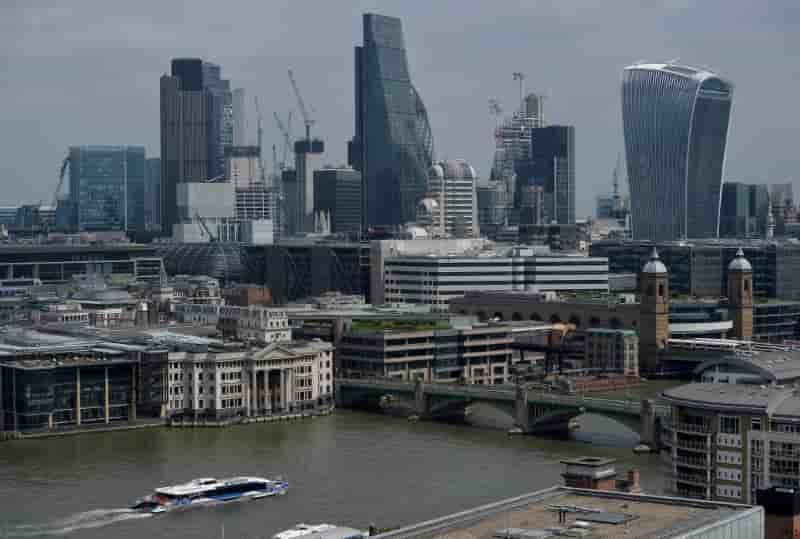Banquiers: plutot quitter londres que de se convertir en filiale