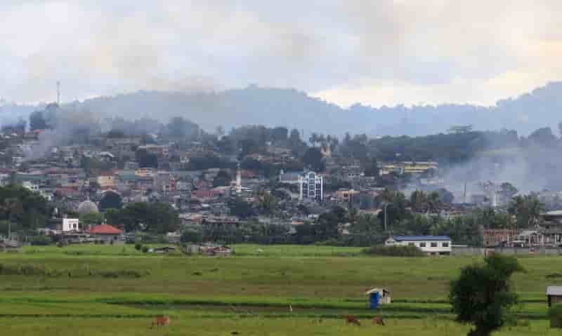 Marawi: des habitants disent avoir vu 100 corps dans les rues
